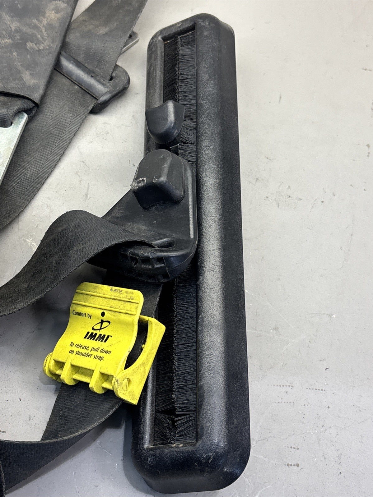 FREIGHTLINER  CASCADIA SEAT BELT ASSEMBLY, A35121