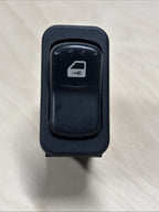 2014-2025 KENWORTH T680 PACCAR CAB DOOR LOCK ROCKER SWITCH P27-1157-002