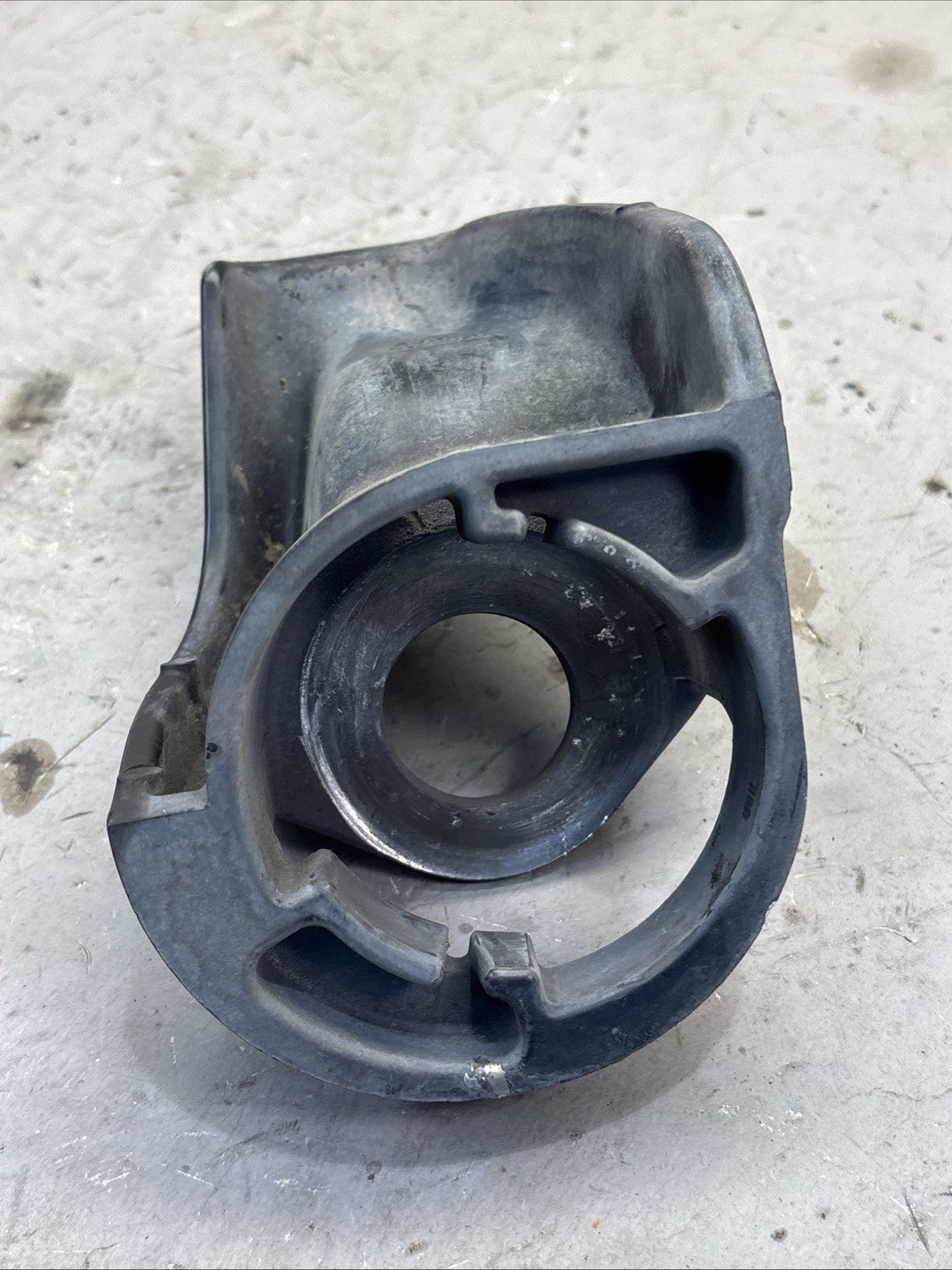PACCAR Fairing Support    A85-1700R