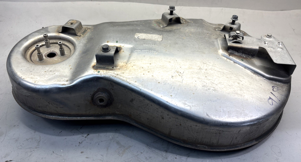 Mack  Volvo 22438983 SCR / DPF Cover