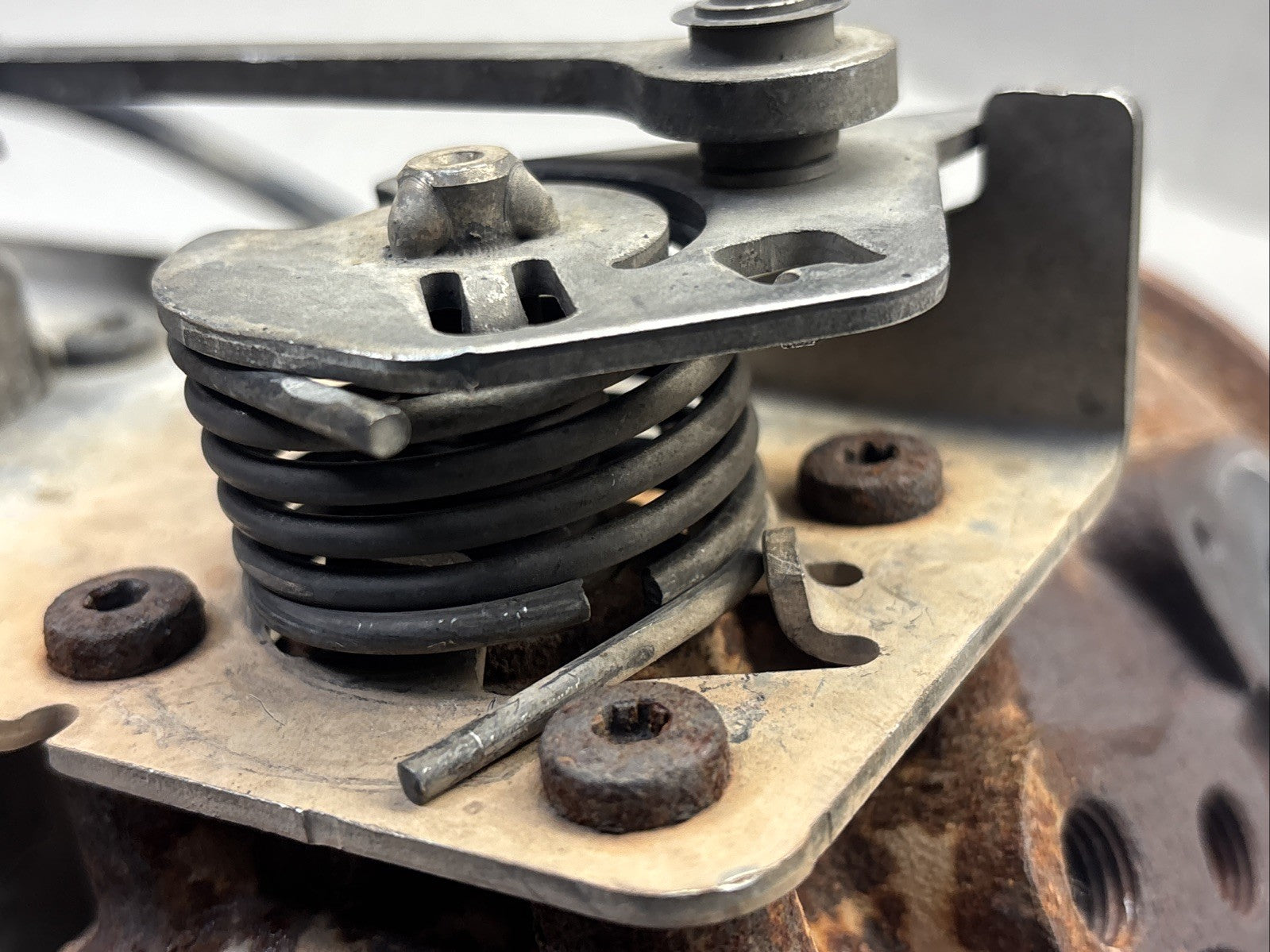 2123995 Genuine Paccar EGR Control Valve NEED NEW SPRING, SEE PICTURES.