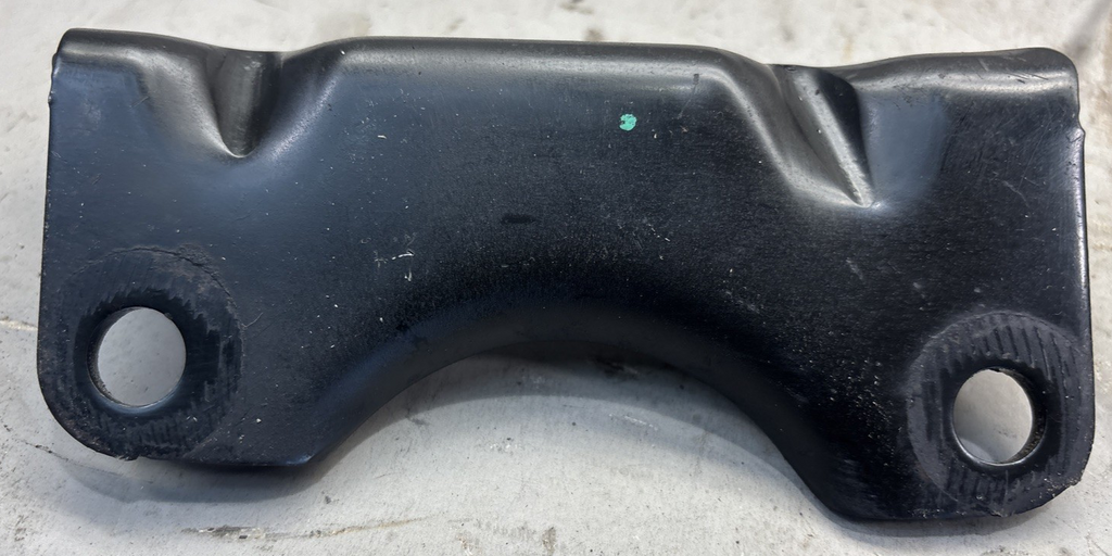 18-25 FREIGHTLINER CASCADIA 125 DETROIT DD15 FUEL PUMP BRACKET A4720761540 OEM