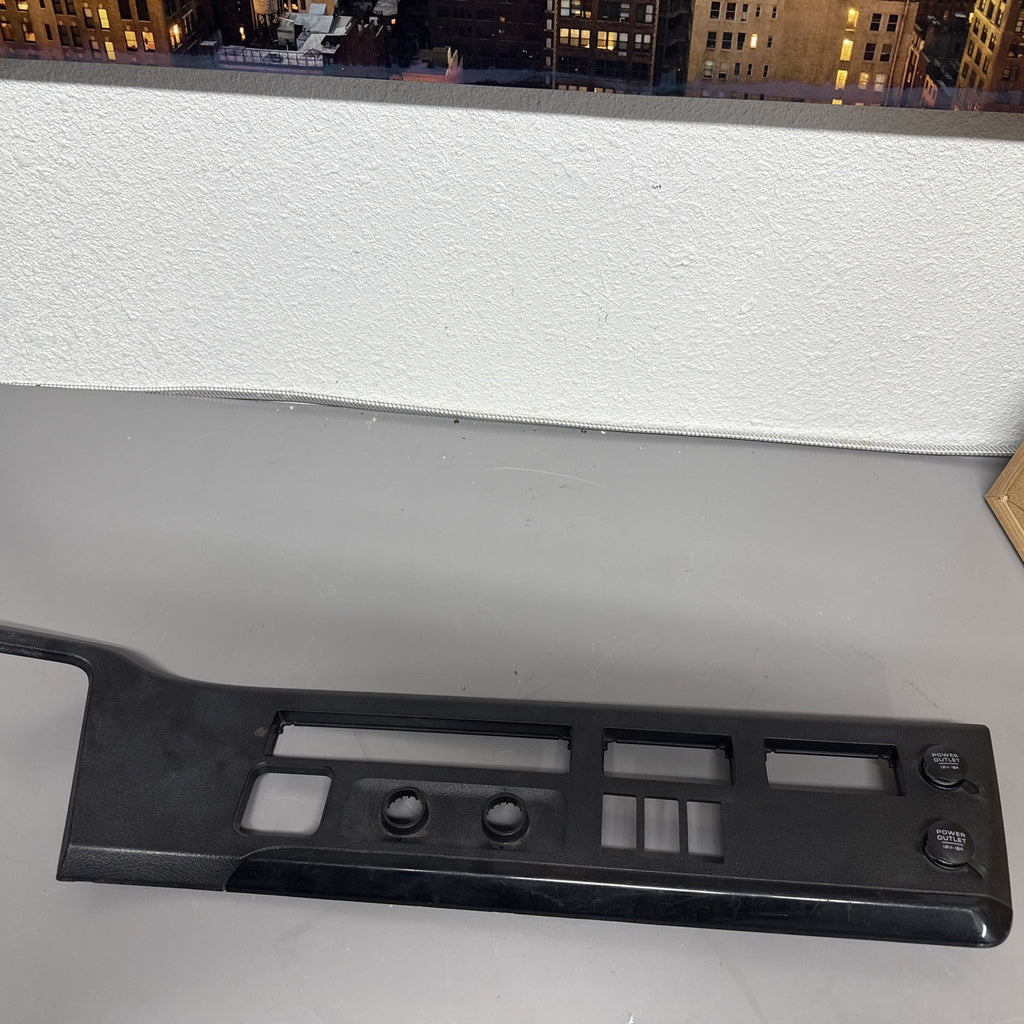 A22-73789-013 Genuine Freightliner Lower Fascia Instrument Panel