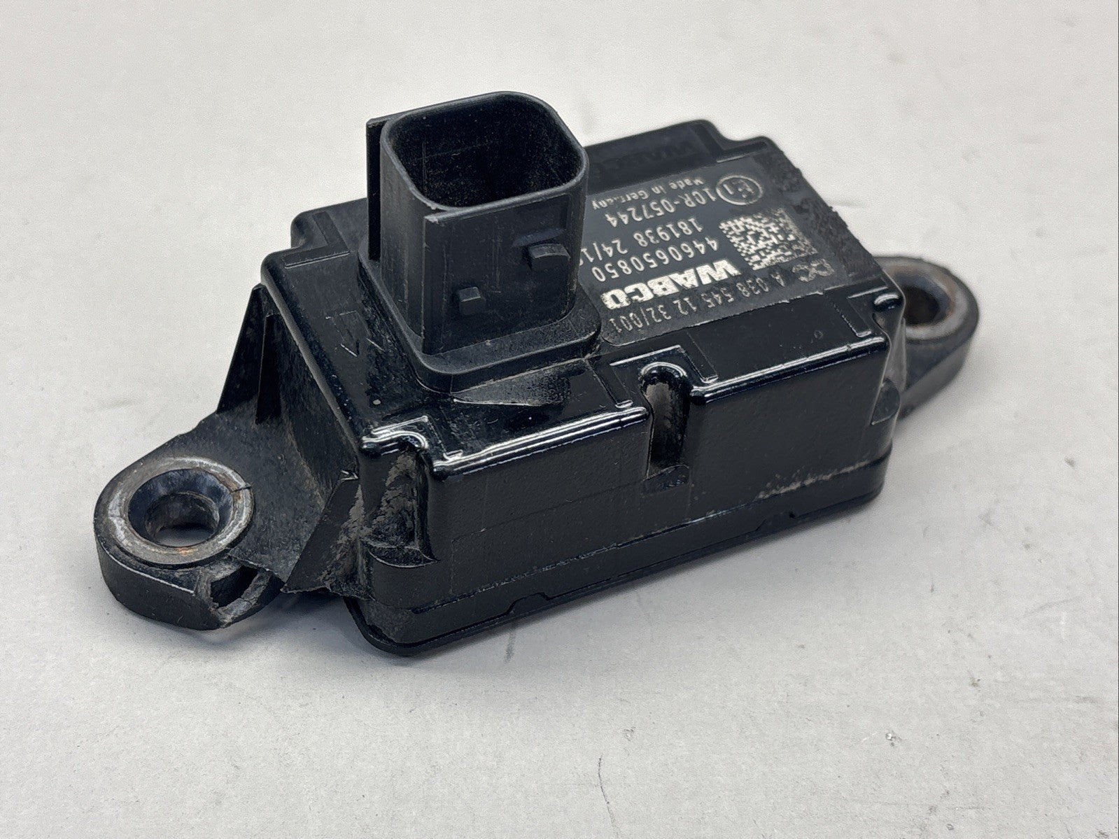 OEM FREIGHTLINER A038 545 12 32 WABCO ELECTRONIC STABILITY CONTROL 4460650850