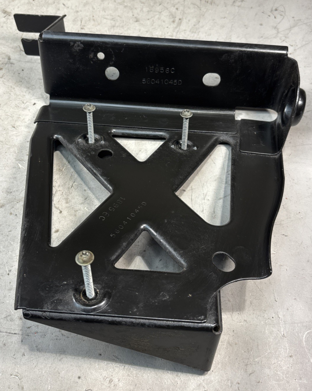 56041045D TCM transmission computer HOLDER  2001 Jeep Grand Cherokee