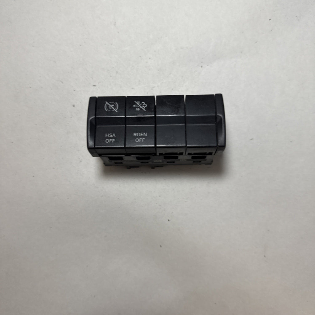 Freightliner A06-90732-000 Rocker Switch Panel HSA OFF RGEN OFF