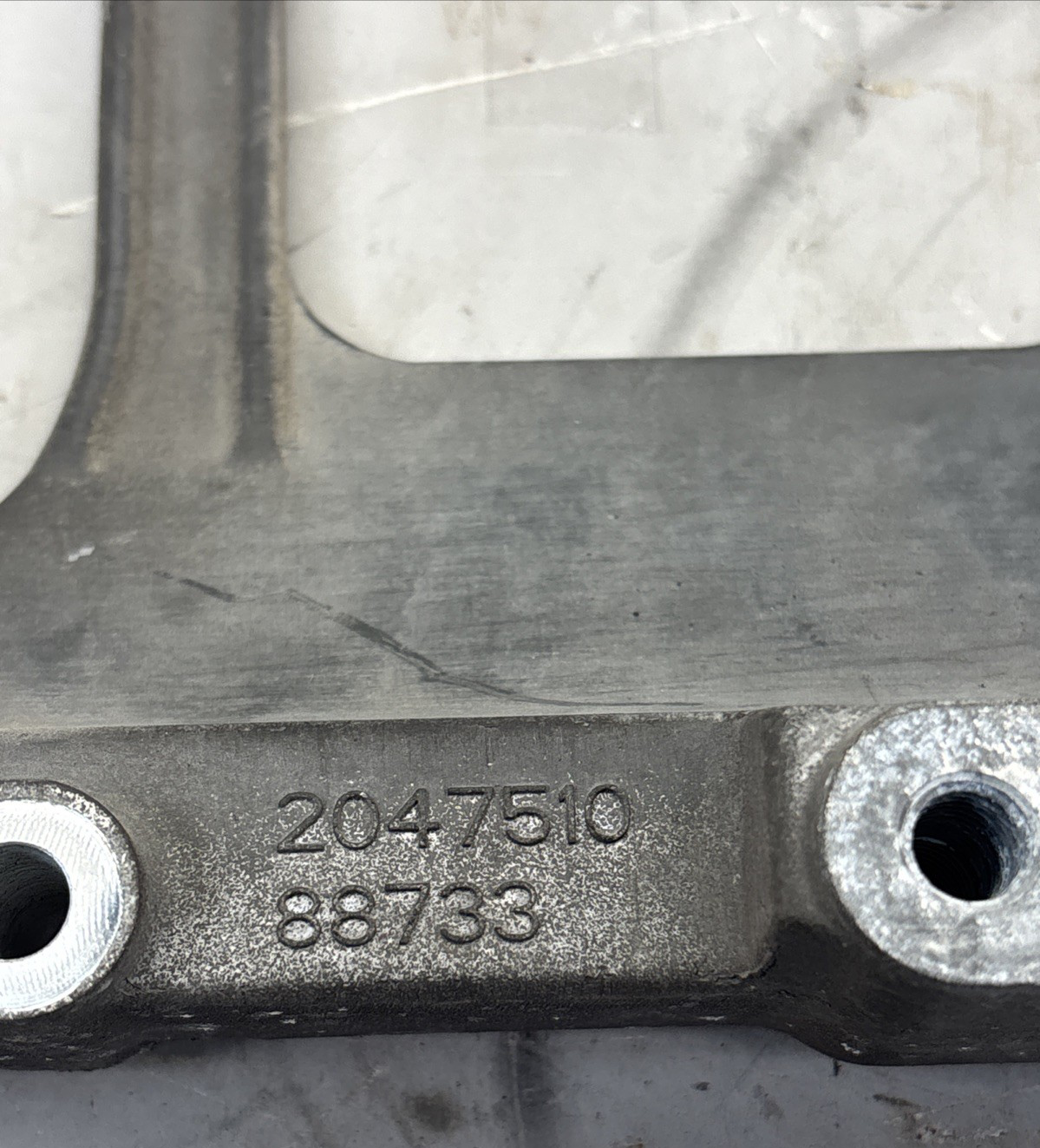 Paccar  Alternator Bracket  2047510