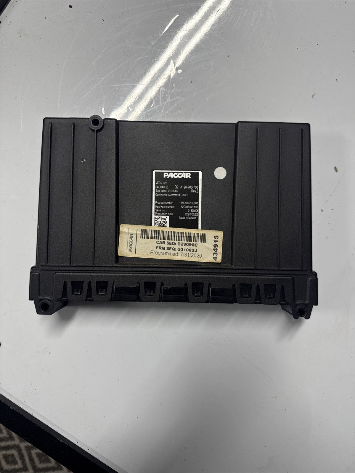 PACCAR 21 KENWORTH VECU Cab Control Module P/N Q21-1126-700-700, A2C9869320695