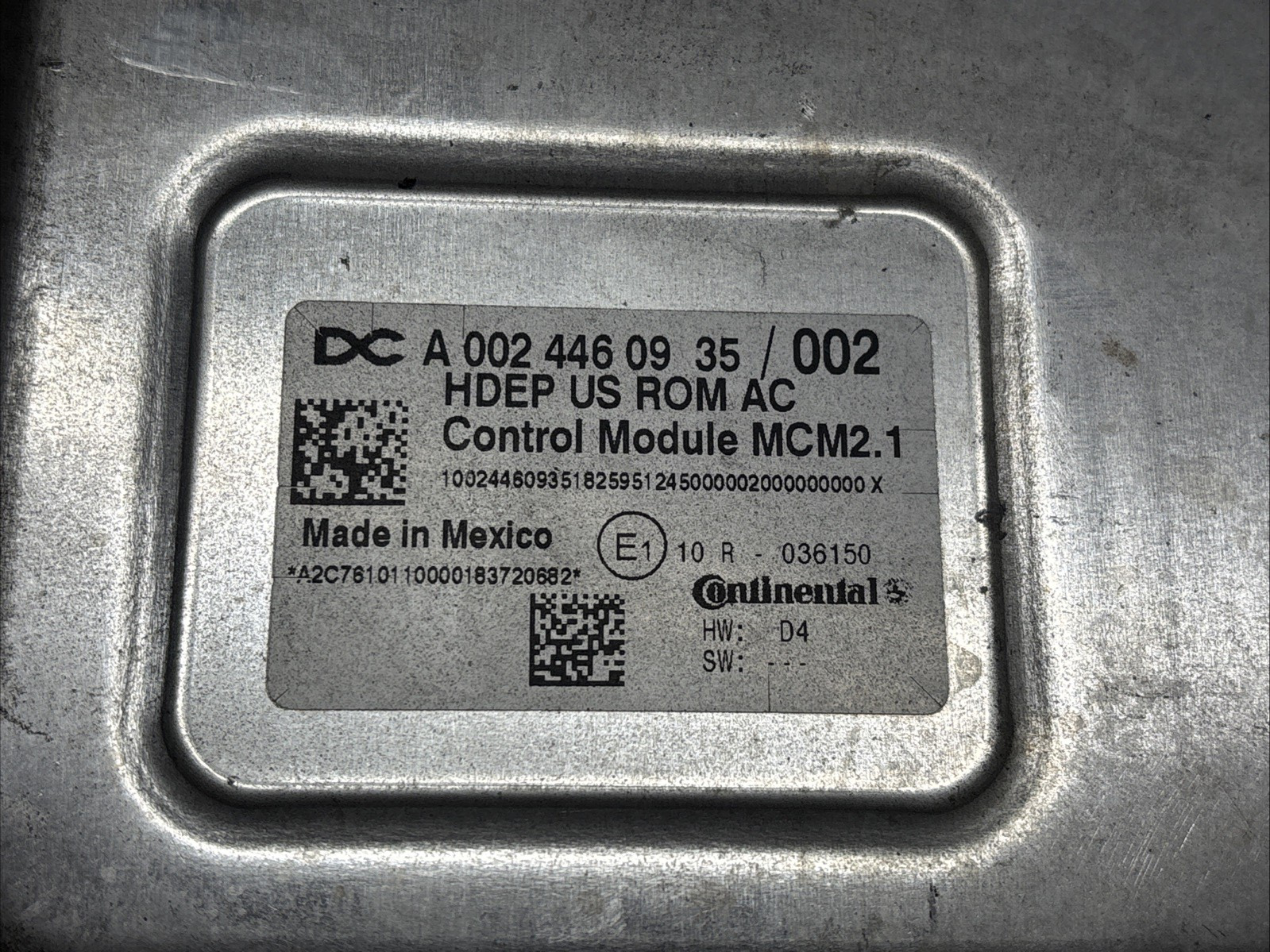 A0024460935 DETROIT DD15 ENGINE CONTROL MODULE (ECM) MCM2.1