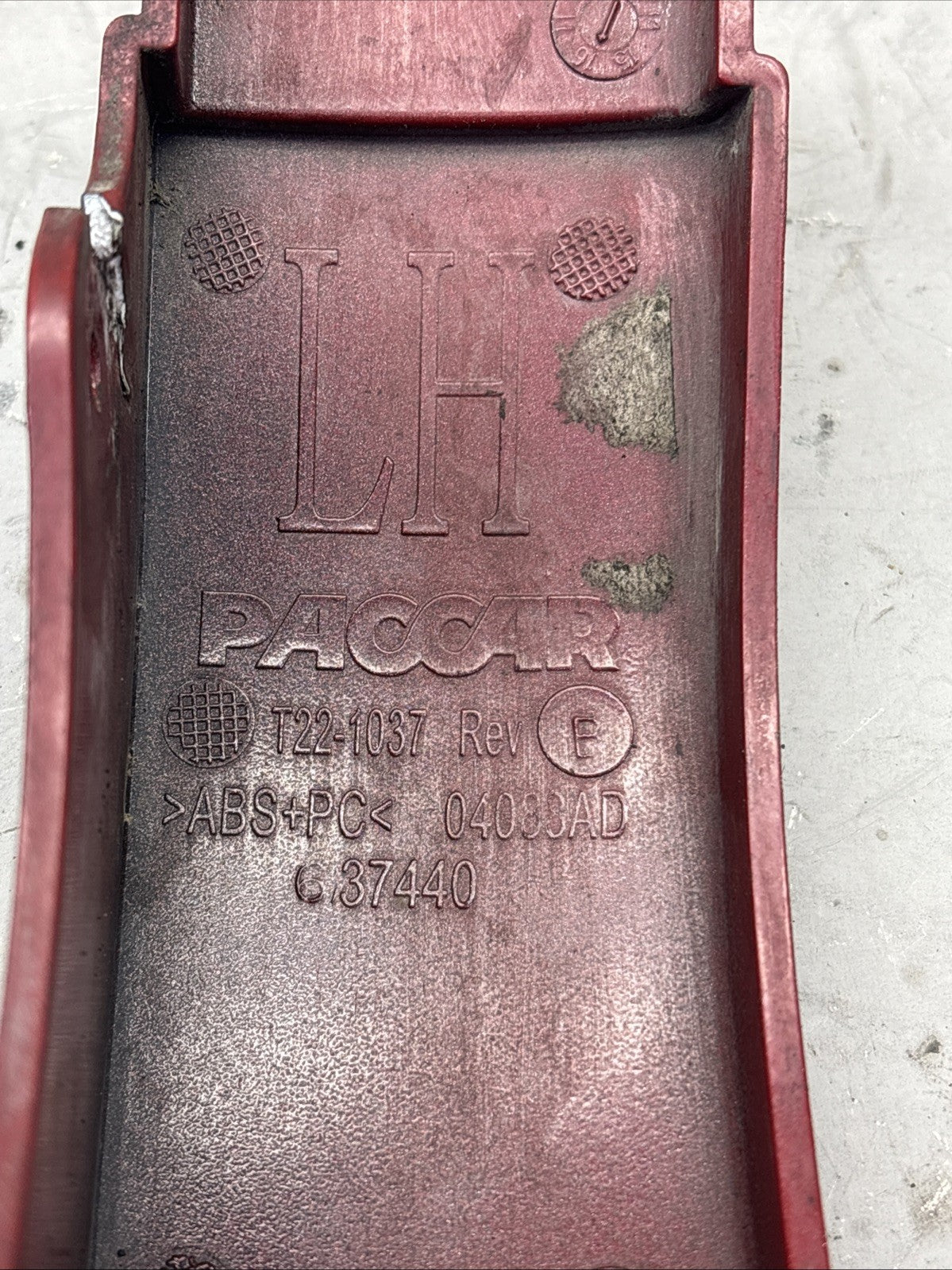 KENWORTH T22-1037 COVER-D PILLAR LH