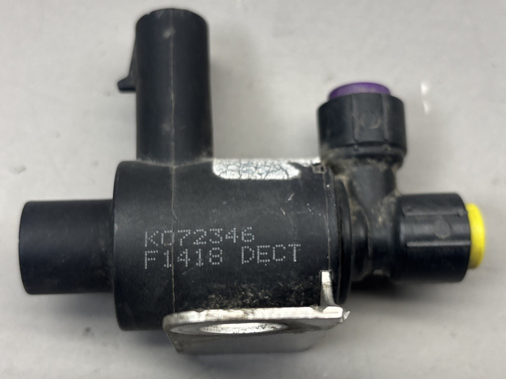 FREIGHTLINER CASCADIA ENGINE COOLING FAN CLUTCH SOLENOID VALVE OEM K072346