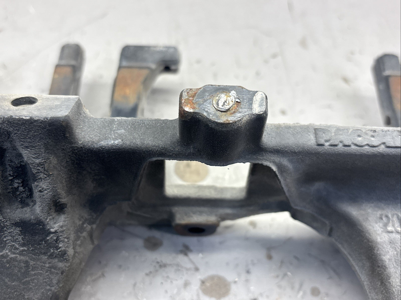 Peterbilt 579 Paccar MX13 EGR Bracket 2052195 2019 OEM