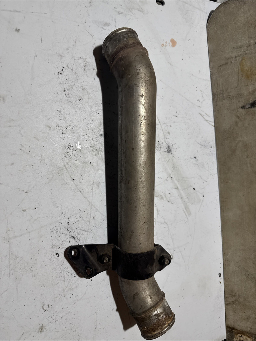 A05-18572-000 FREIGHTLINER CASCADIA 126 RADIATOR PIPE/HOSE 3450701