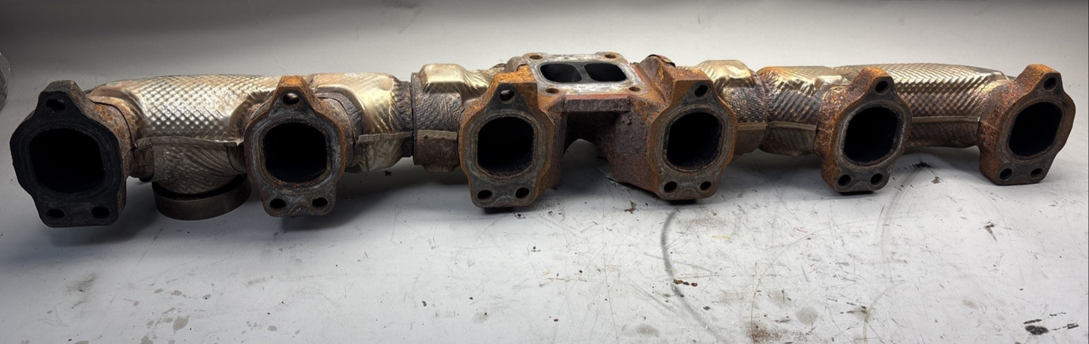 2019 Paccar MX13 Exhaust Manifold 2124732 (518-14667)