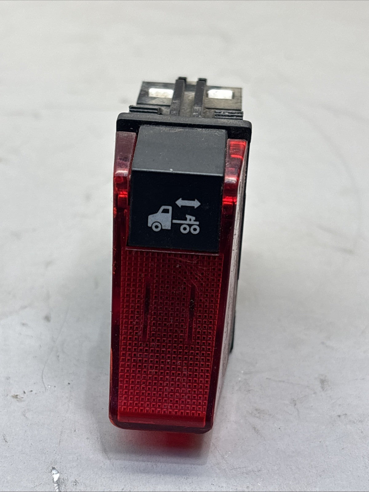 2014-2024 KENWORTH T680 FIFTH WHEEL SLIDE SWITCH BUTTON P27-1175-005 OEM