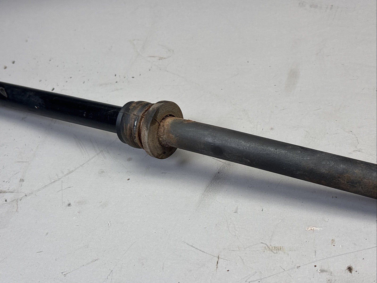 Paccar  Dipstick Tube  1889878