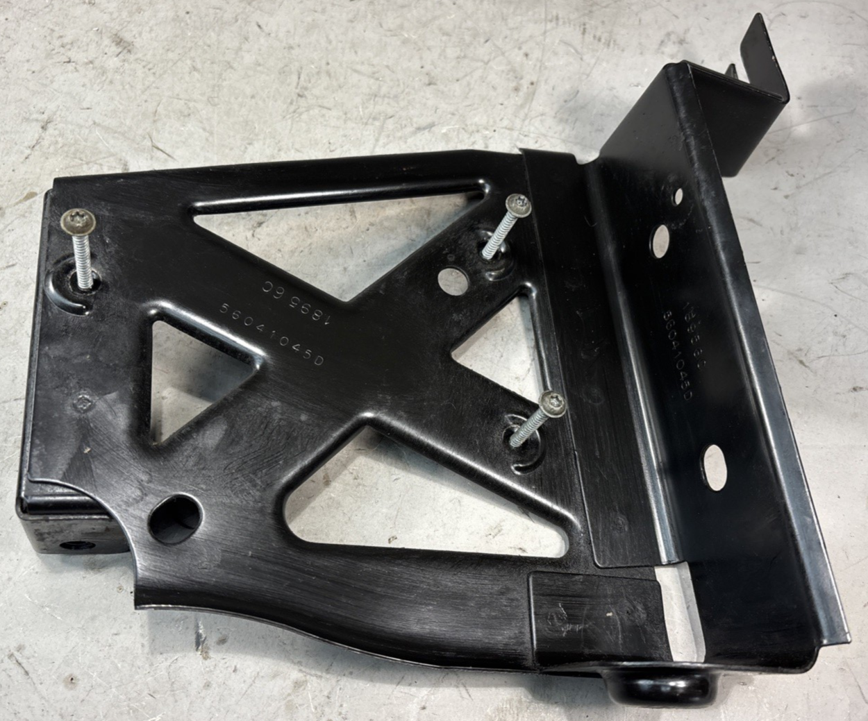 56041045D TCM transmission computer HOLDER  2001 Jeep Grand Cherokee