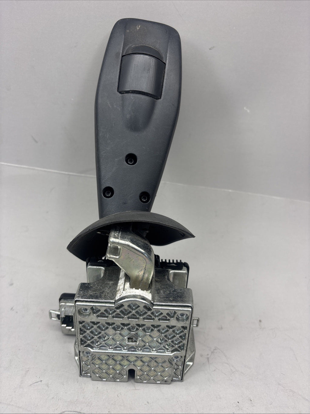 OEM Freightliner 06-91500-001 17020384-01 Engine Brake Switch Right Side