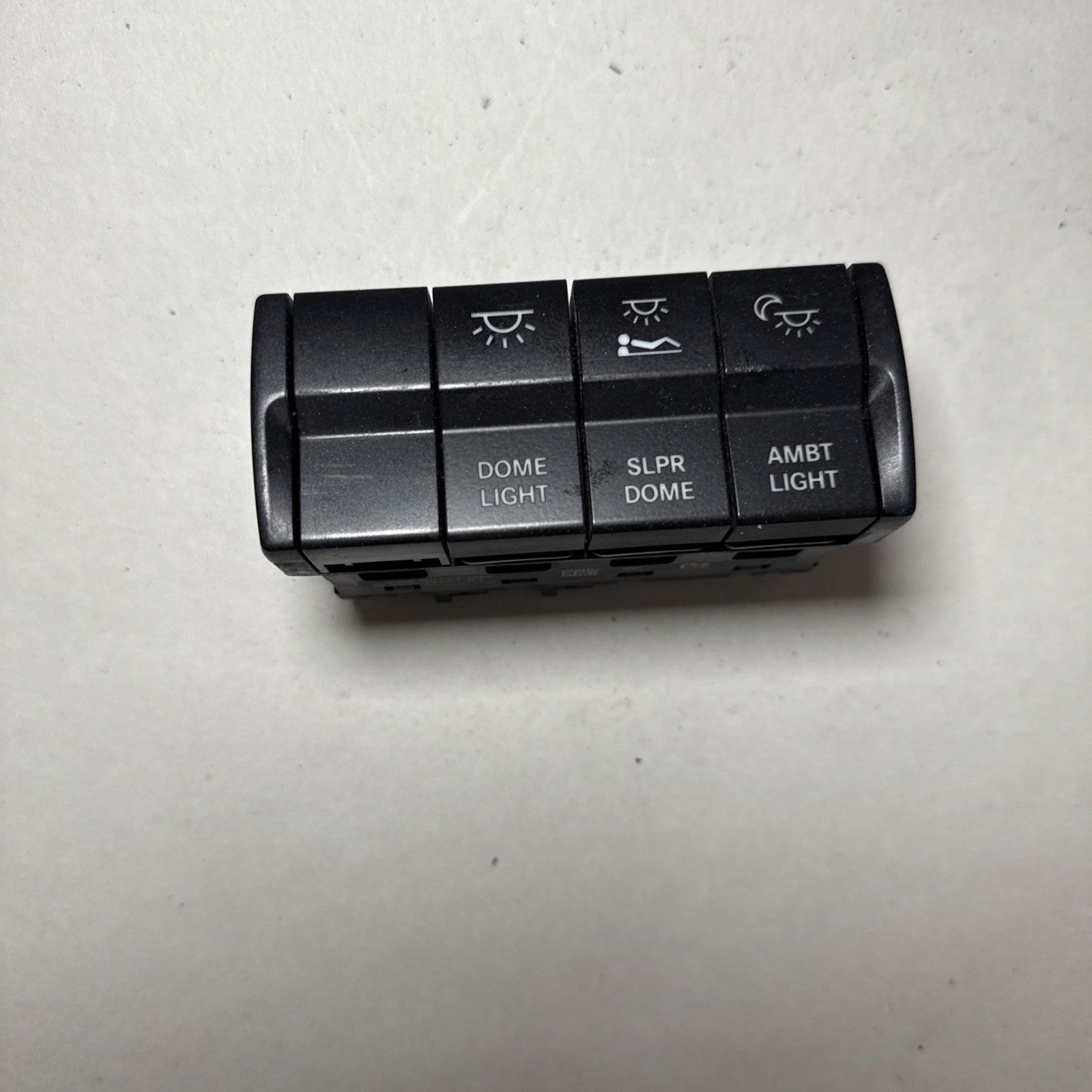 Freightliner OEM A06-90732-000 Sleeper Switch Panel