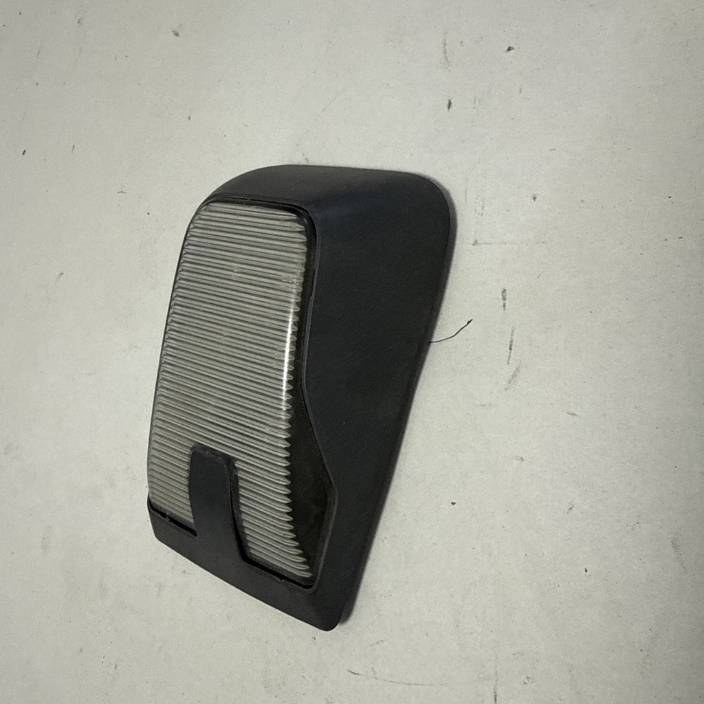 Grakon Volvo OEM 20895320 Side Indicator Light  9721-001