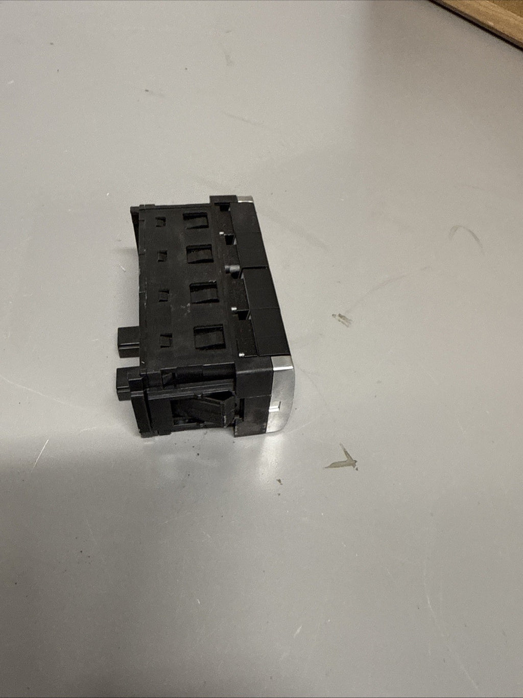 Freightliner Bunk Rocker Switch Panel A06-90732-001   7438