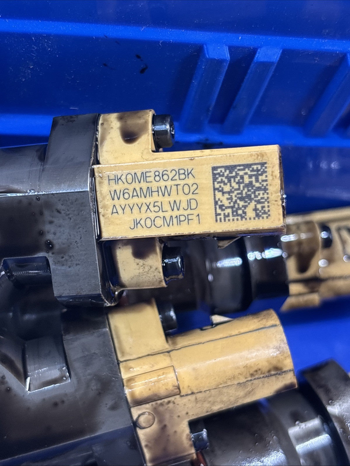 CORE - USED - 6 - Paccar MX13 MX10 Diesel Engine Fuel Injector 2047600PEX