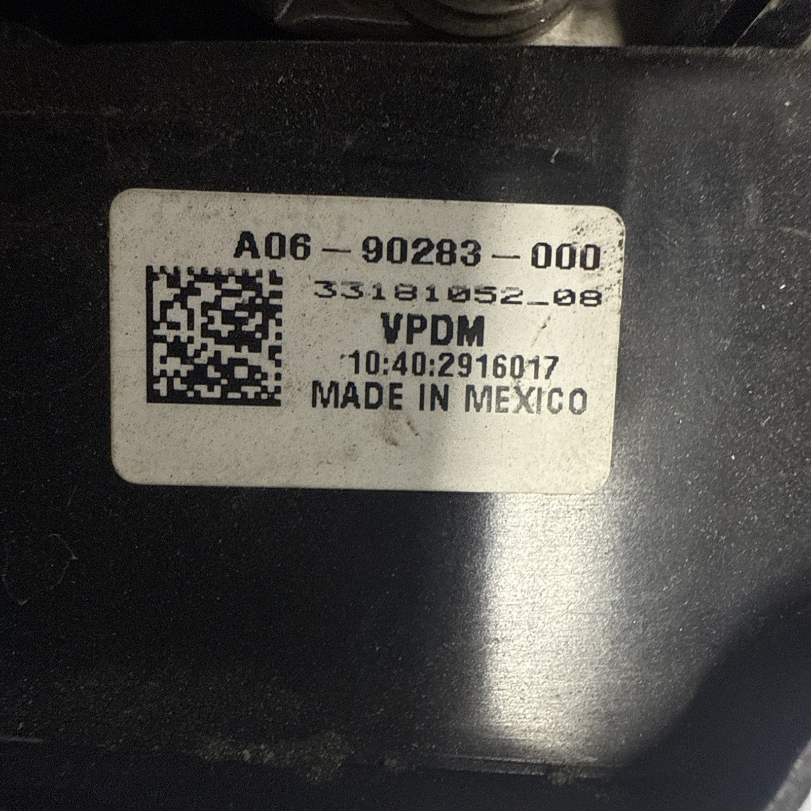 Freightliner Power Distribution Module VPDM Fuse Panel A06-90283-000