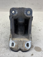 L85-6130A KENWORTH T680 HOOD BRACKET 3771170
