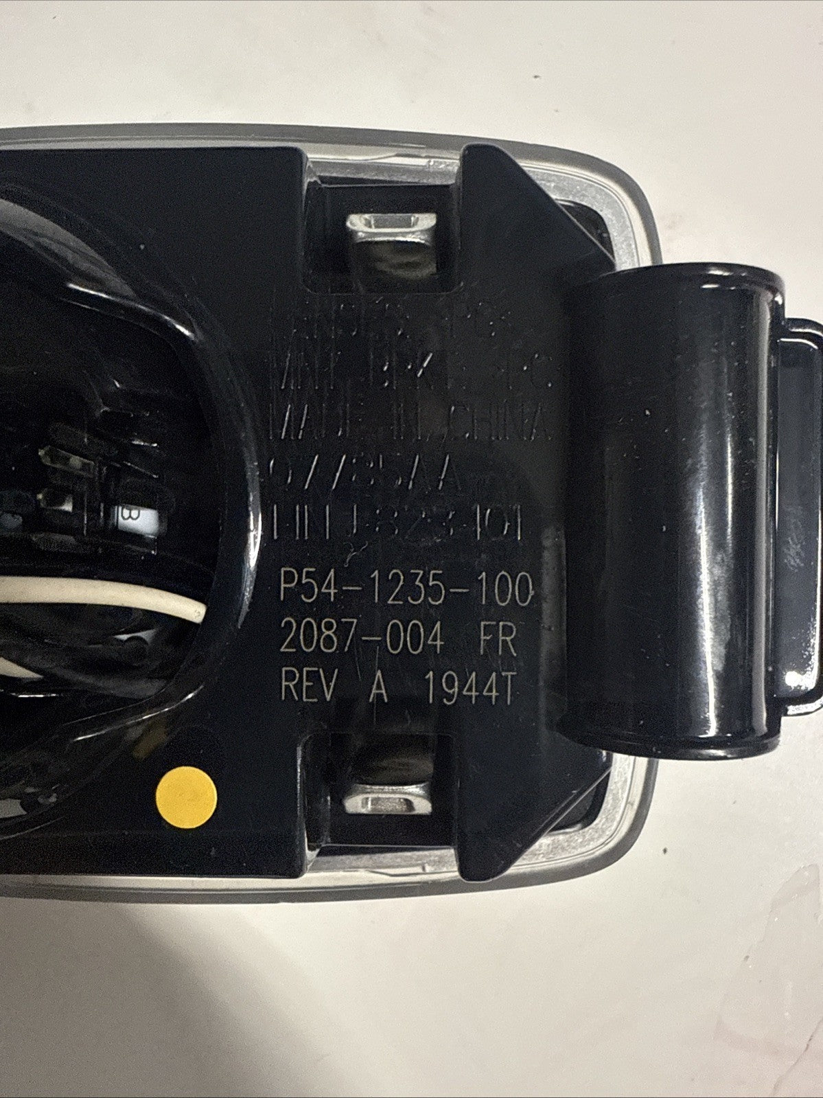 Kenworth  OEM  Reading Lamp     P54-1235-100
