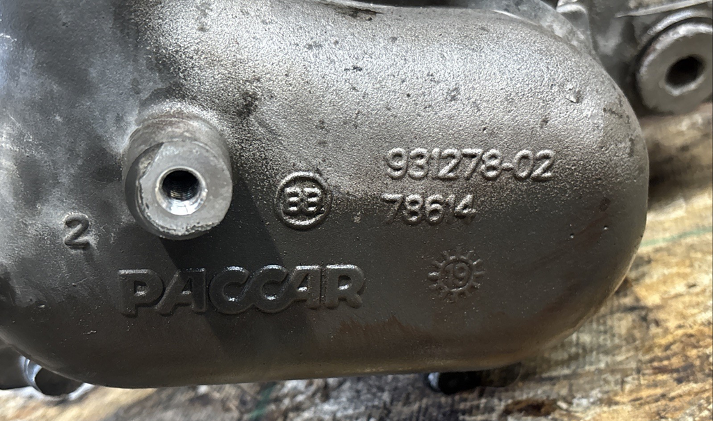PACCAR WARER PUMP HOUSING W PUMP 931278 02