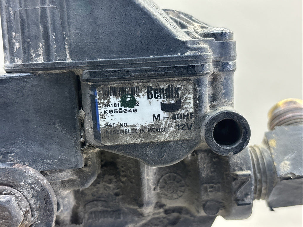 BENDIX ESSEMBLY  VALVE T-5019483 W/ ABS VALVE BENDIX K056040 ABS MODULATOR VALVE