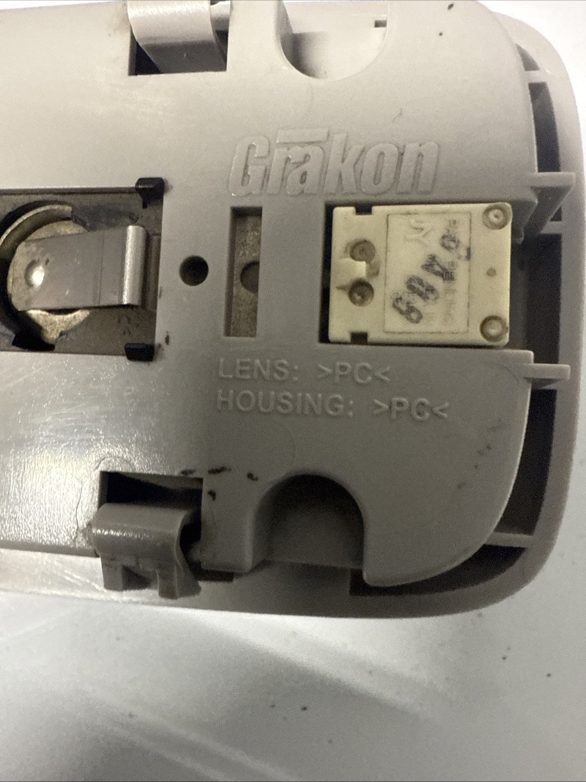 Grakon Interior Dome Light Lamp - P/N: 20703053 4170-007