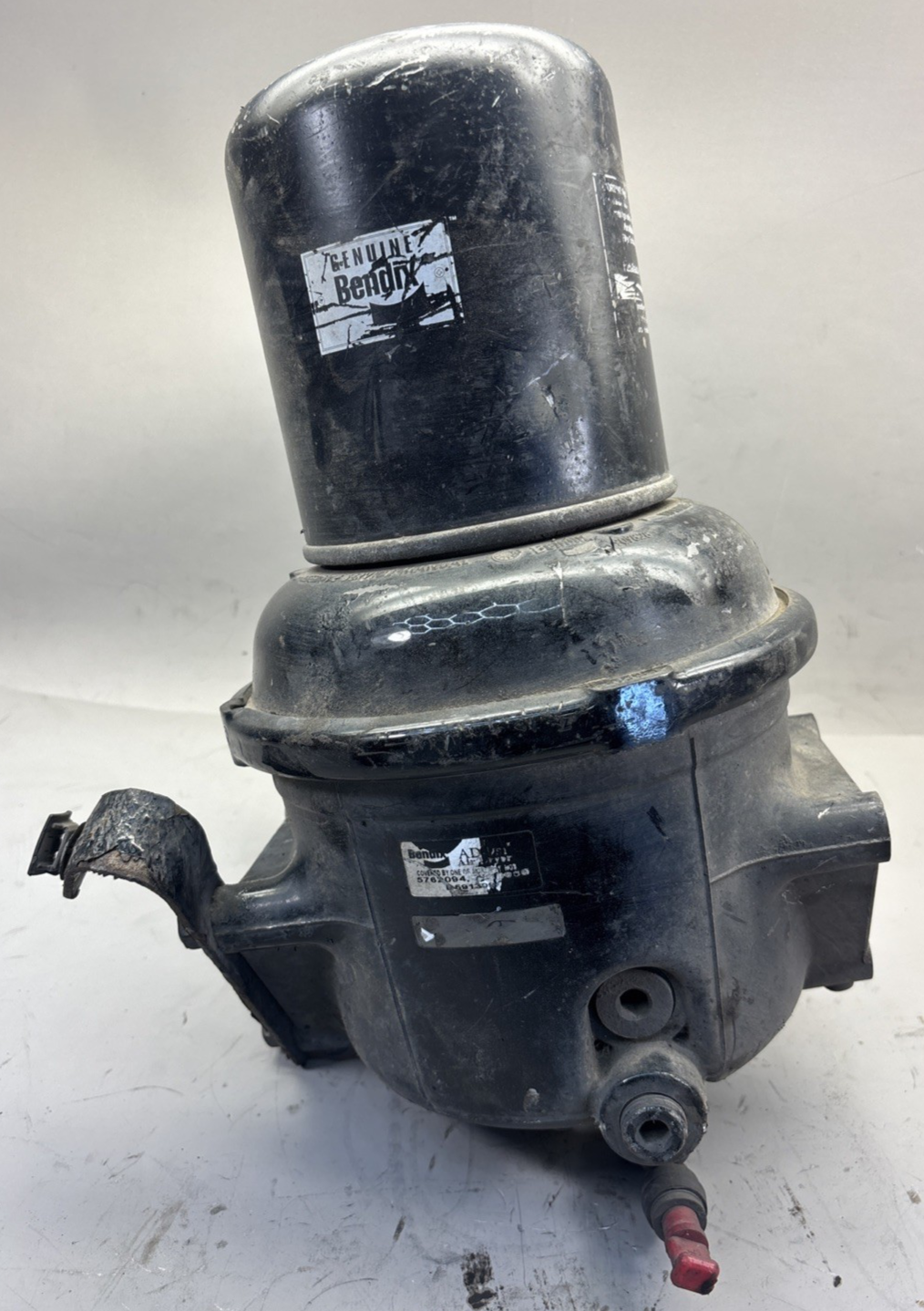 Freightliner Cascadia 126 Bendix Air Dryer K066678 OEM