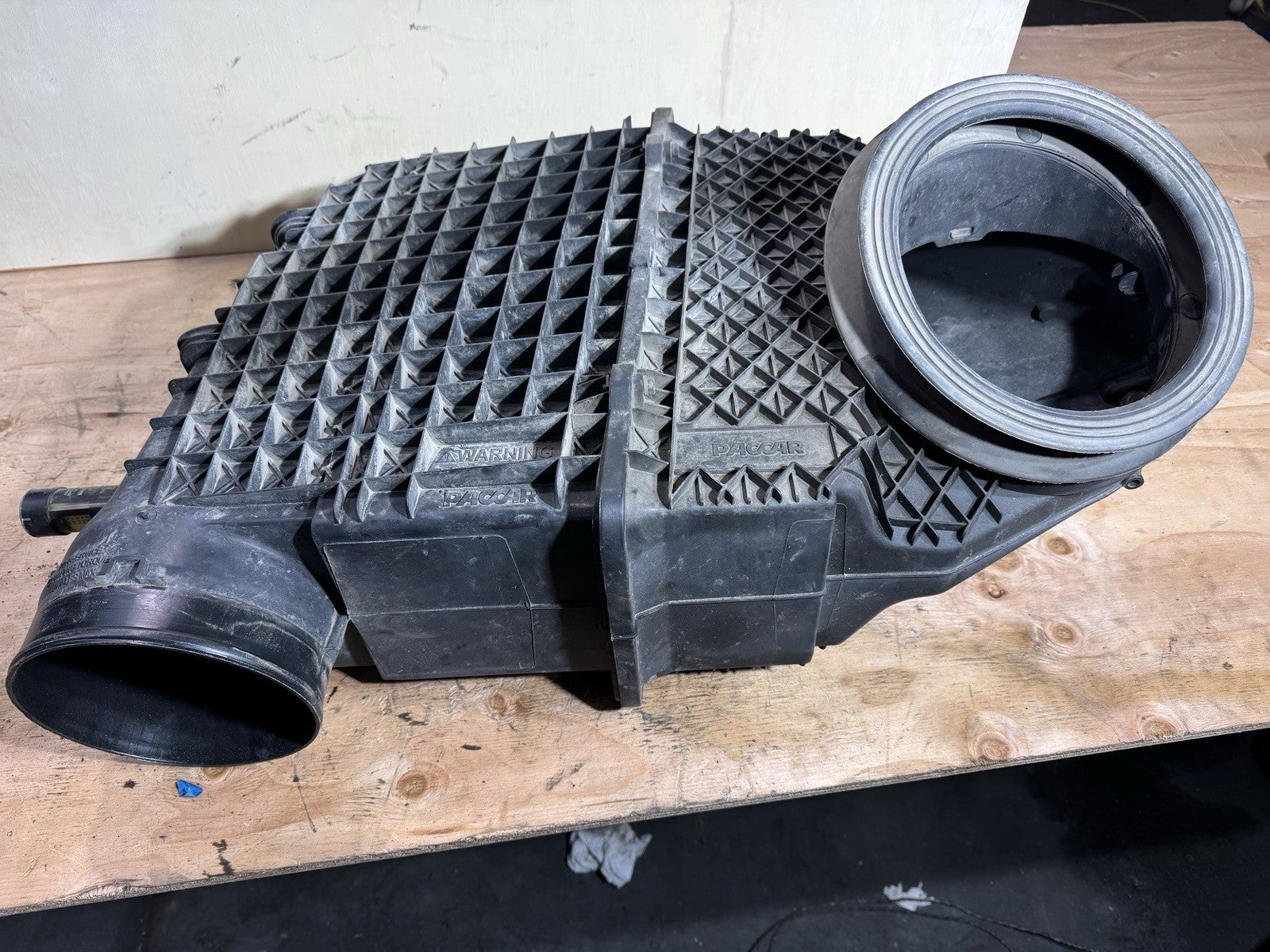 2021 Kenworth T680 Air Cleaner D37103220000 (624-11095)