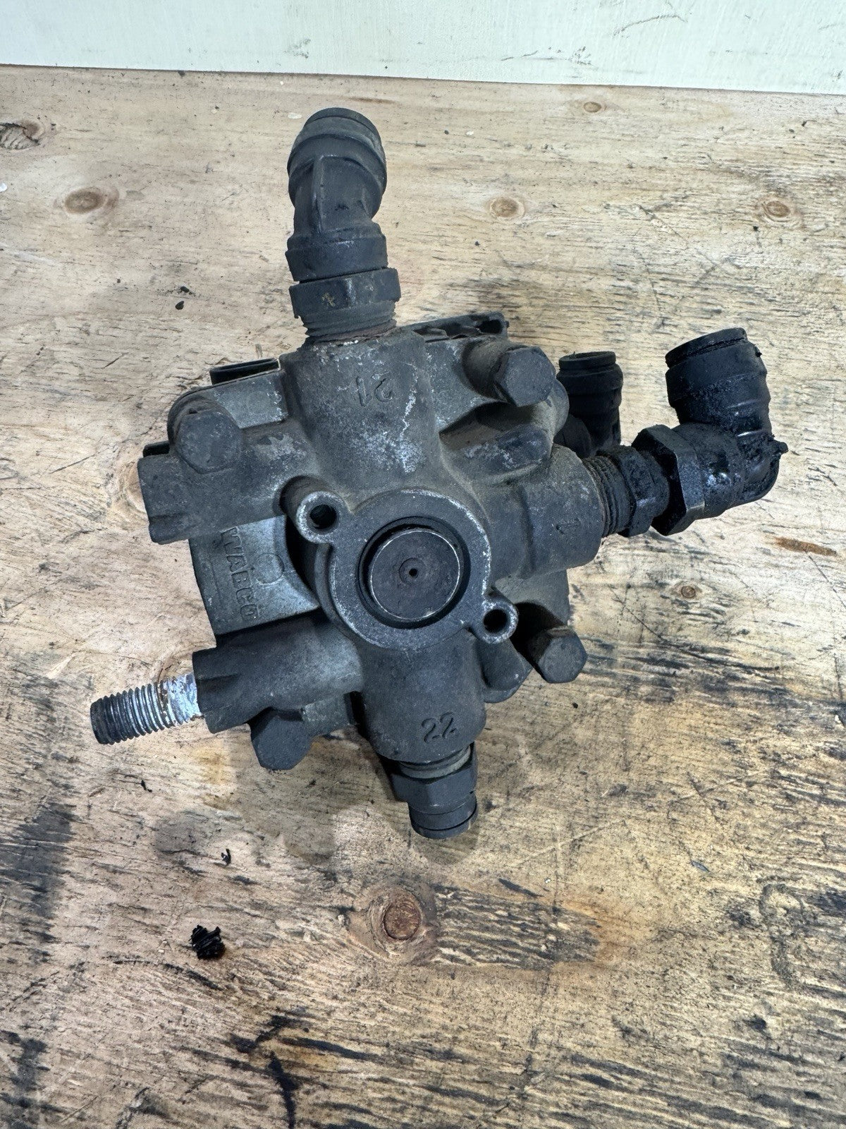 2021 Cascadia Wabco ABS BRAKE MODULATOR AIR Valve -9762001000 037, 4721700414,