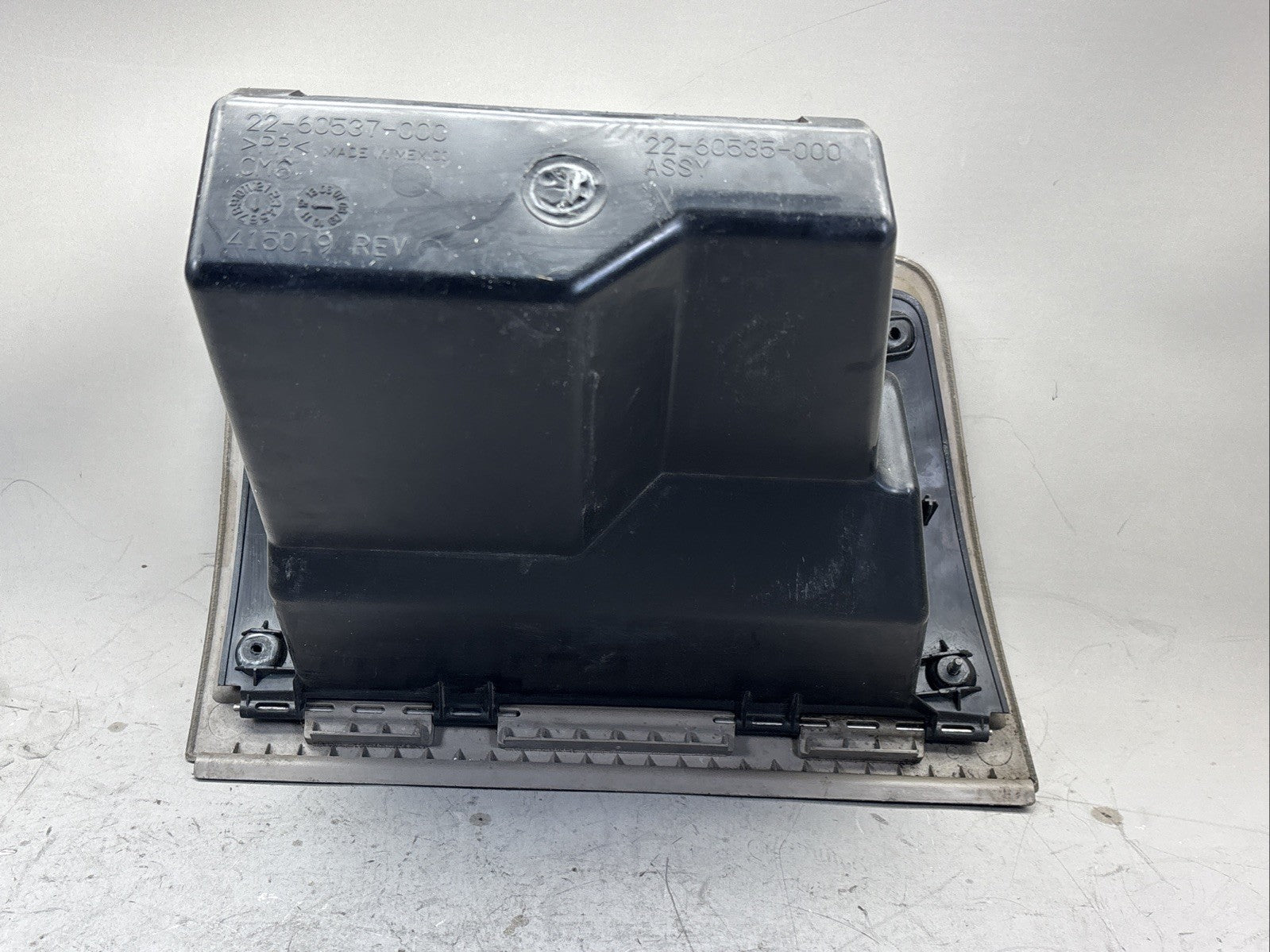 Freightliner 22-60537-000 Glove Box Assy 22-60535-000