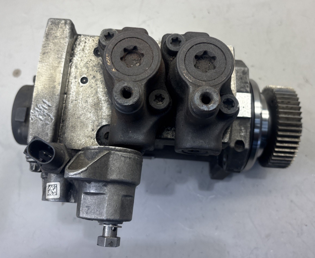 Bosch Diesel Fuel Injector Pump (0445 020 238) OEM 97078331