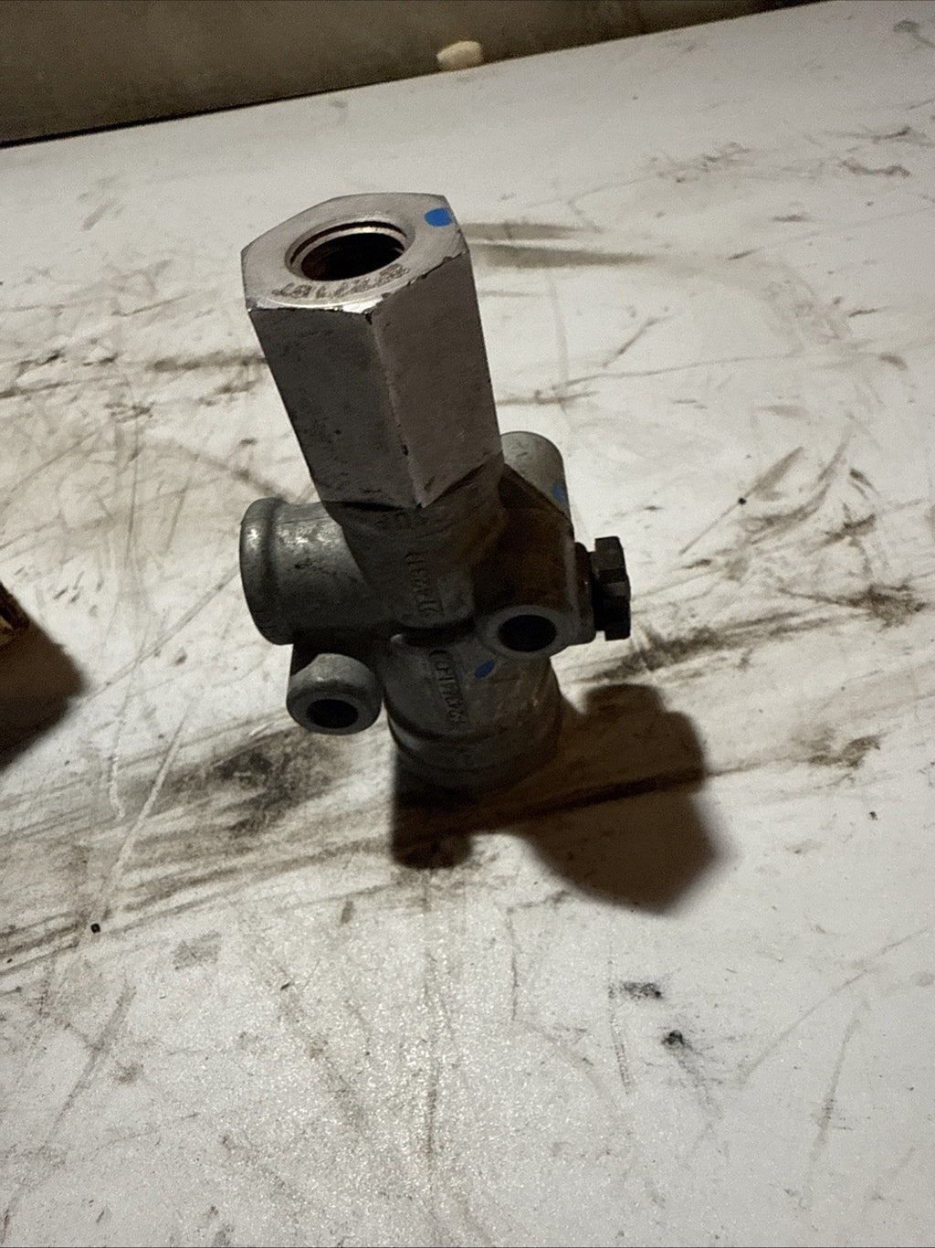 Meritor RSL110587 - AIR SUS PLT VLV