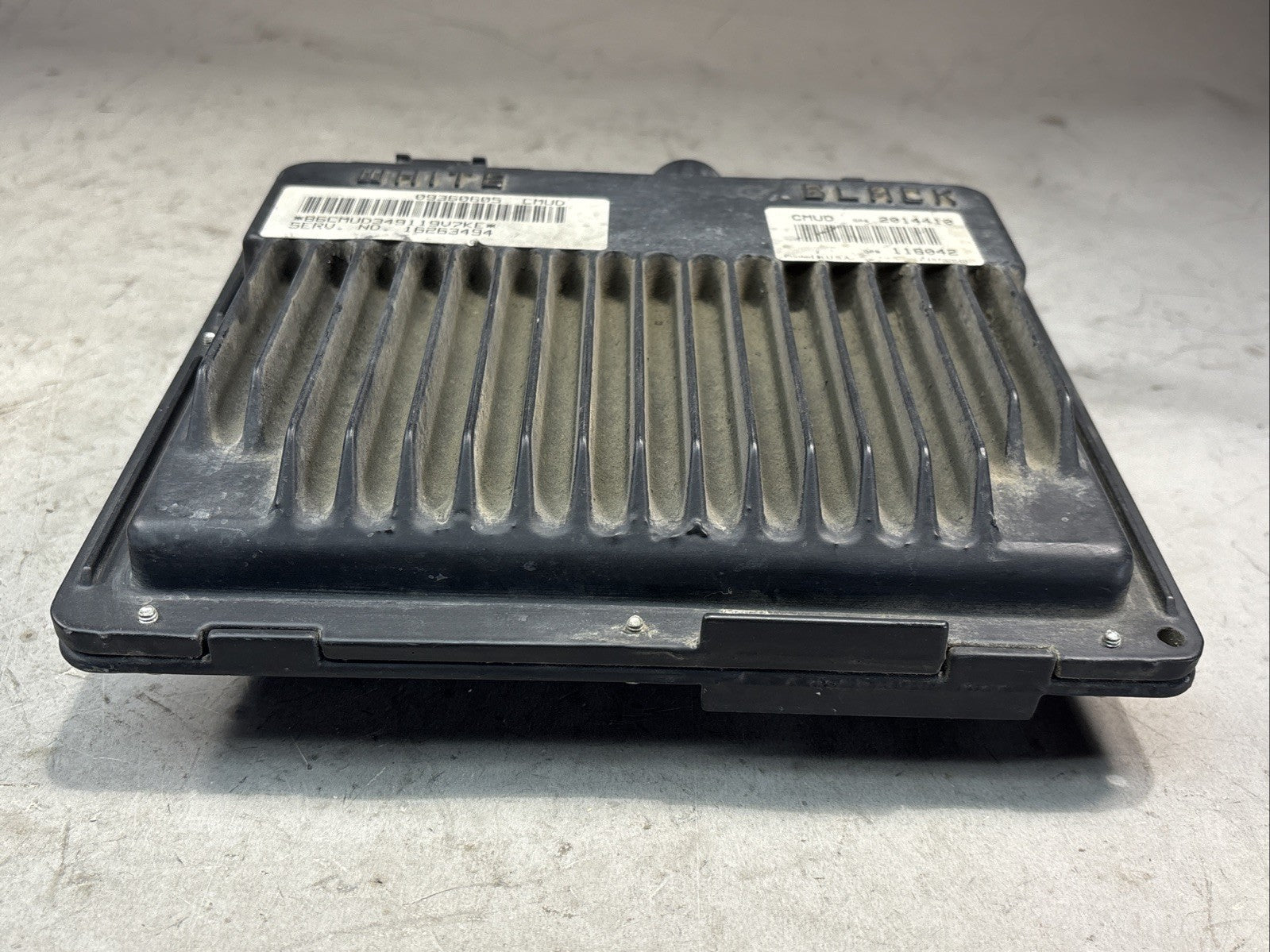 1999 2000 GM Chevy Truck Engine Control Module 09360605 16263494 CMUD
