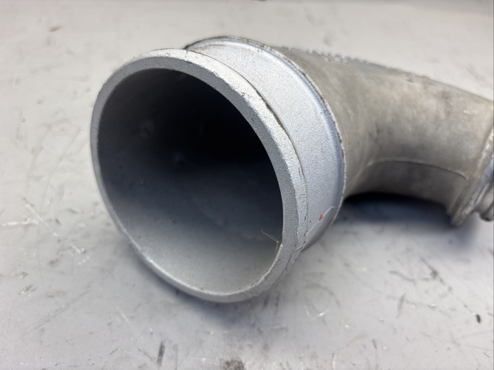 FREIGHTLINER CASCADIA DETROIT TURBO ELBOW INTAKE A 460 098 01 07