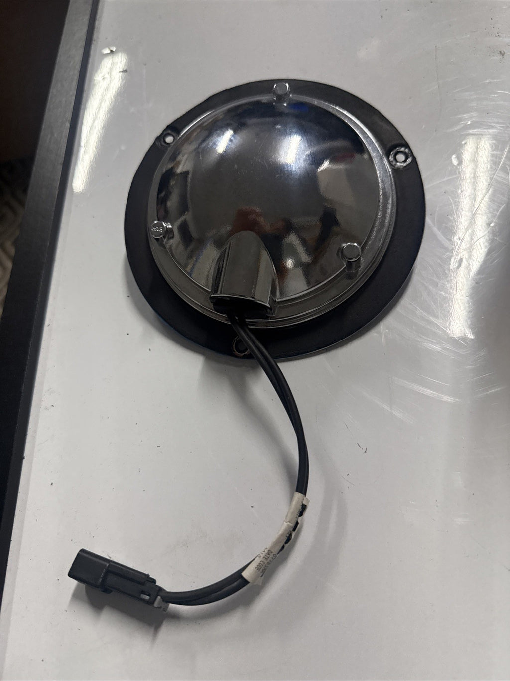 PACCAR KENWORTH PETERBILT P54-6021-001 LAMP-LOAD FLUSH MOUNT CLEAR