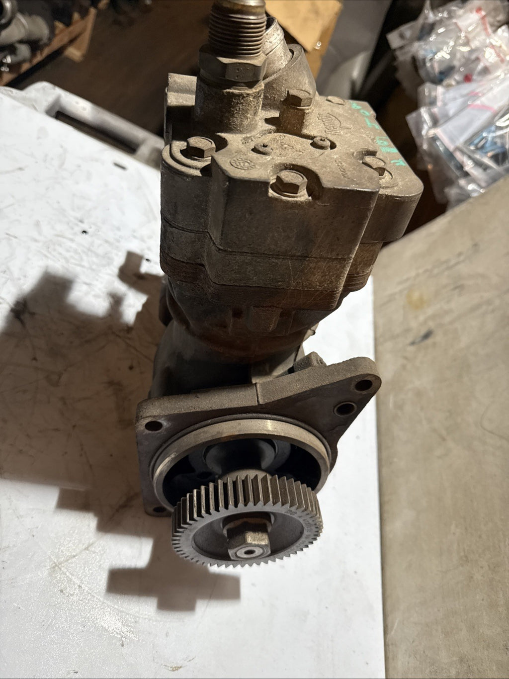 Detroit Diesel / Bendix DD15 Air Compressor K034655 with P/S Pump
