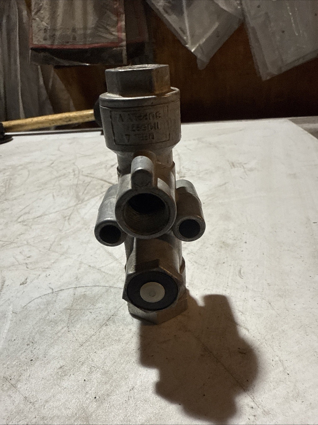 Sealco 110587 Air Suspension Pressure Valve   3/8 In. Npt Ports, With Pilot