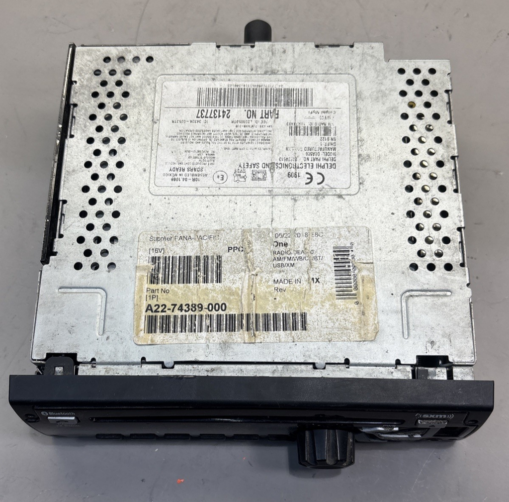A22-74389-000 Freightliner Radio 24137737