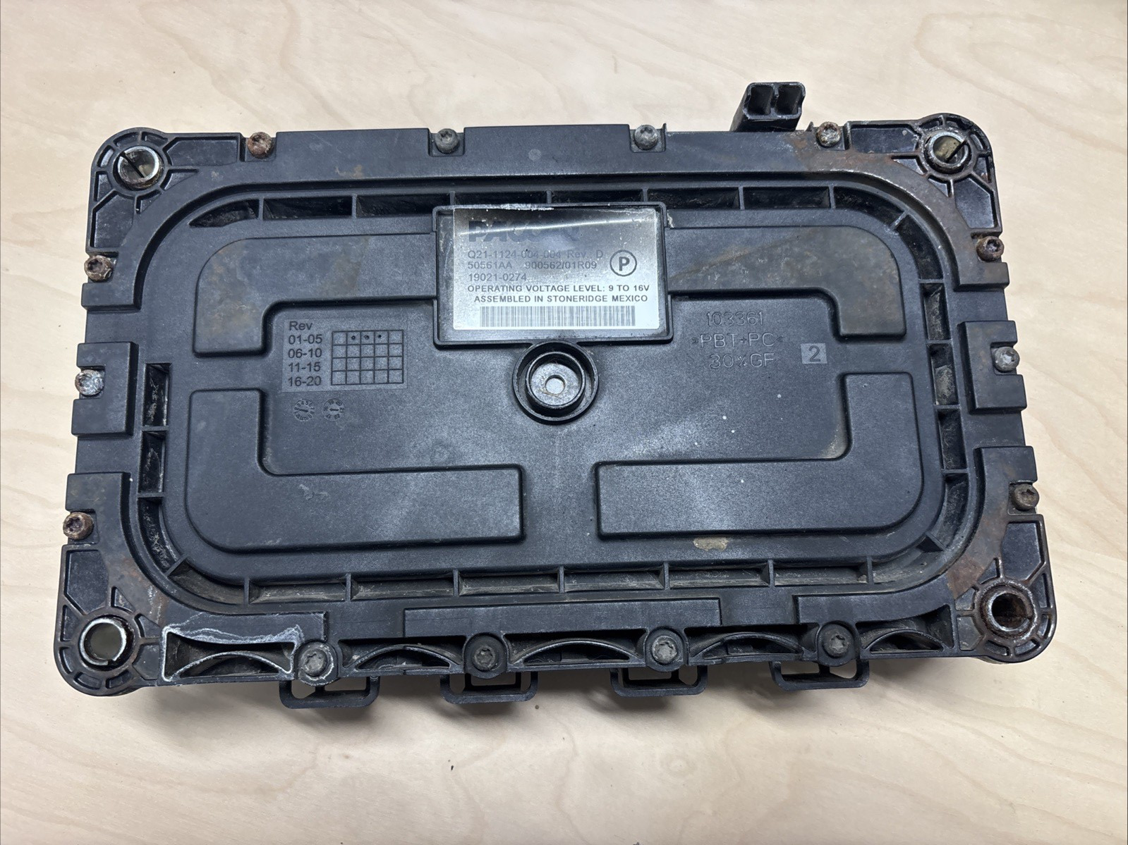 Q21-1124-004-004 Kenworth Chassis Control module 50561AA