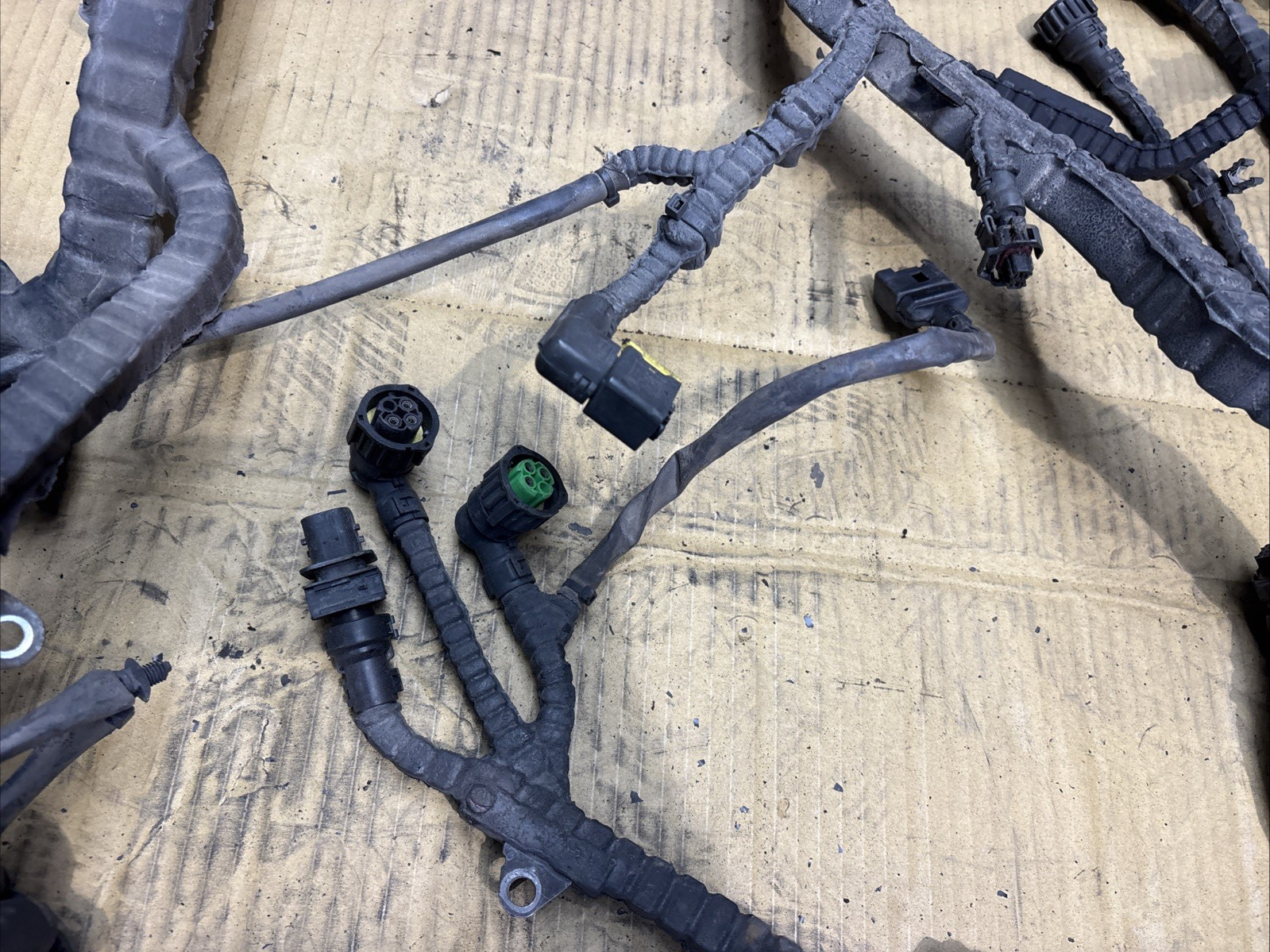 PETERBILT 579 Paccar MX13 Engine Wiring Harness | P/N 2161466