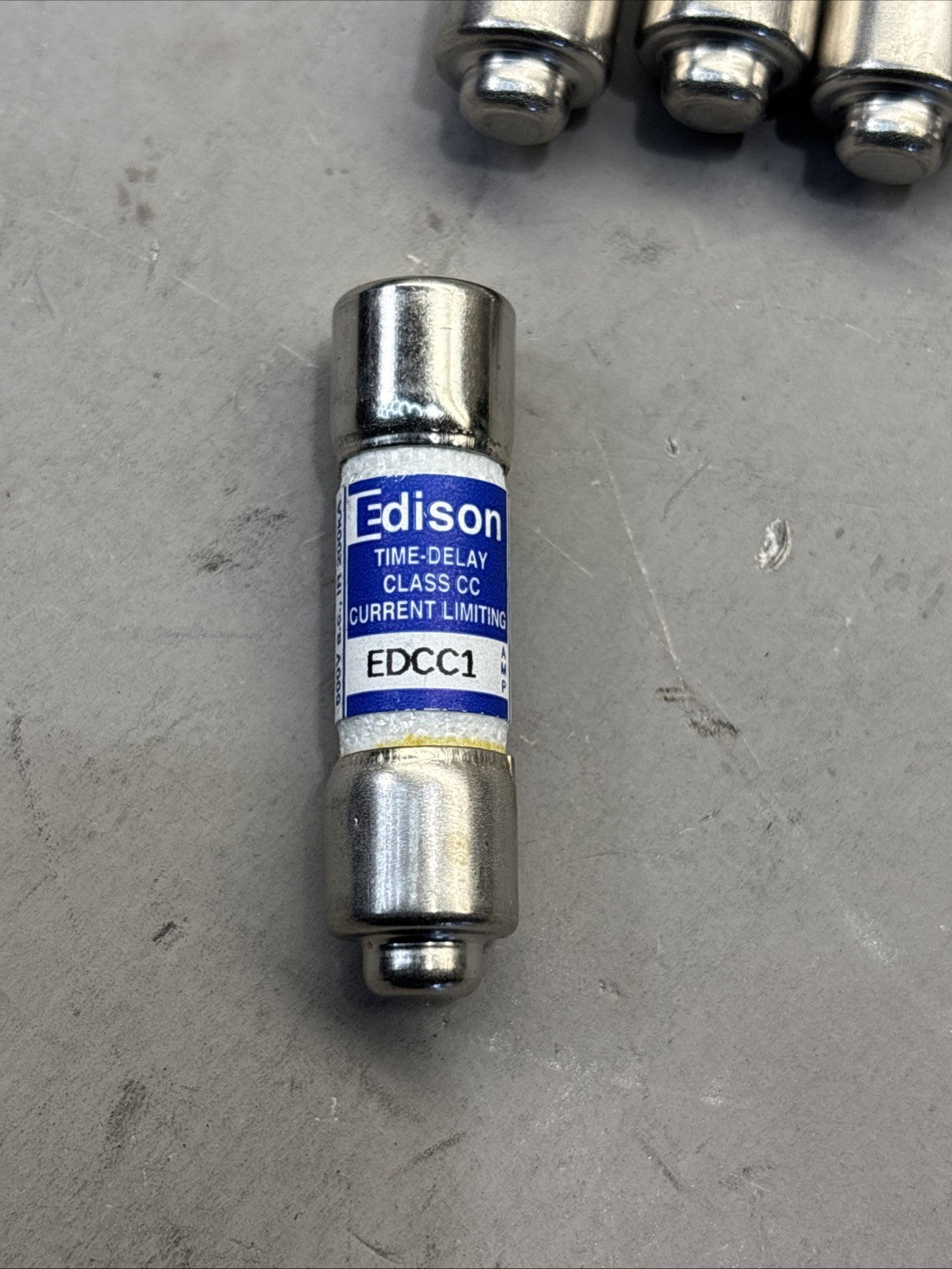 (Box of 10) Edison Fusegear 600V, 1A, CLASS CC, Time-Delay J28