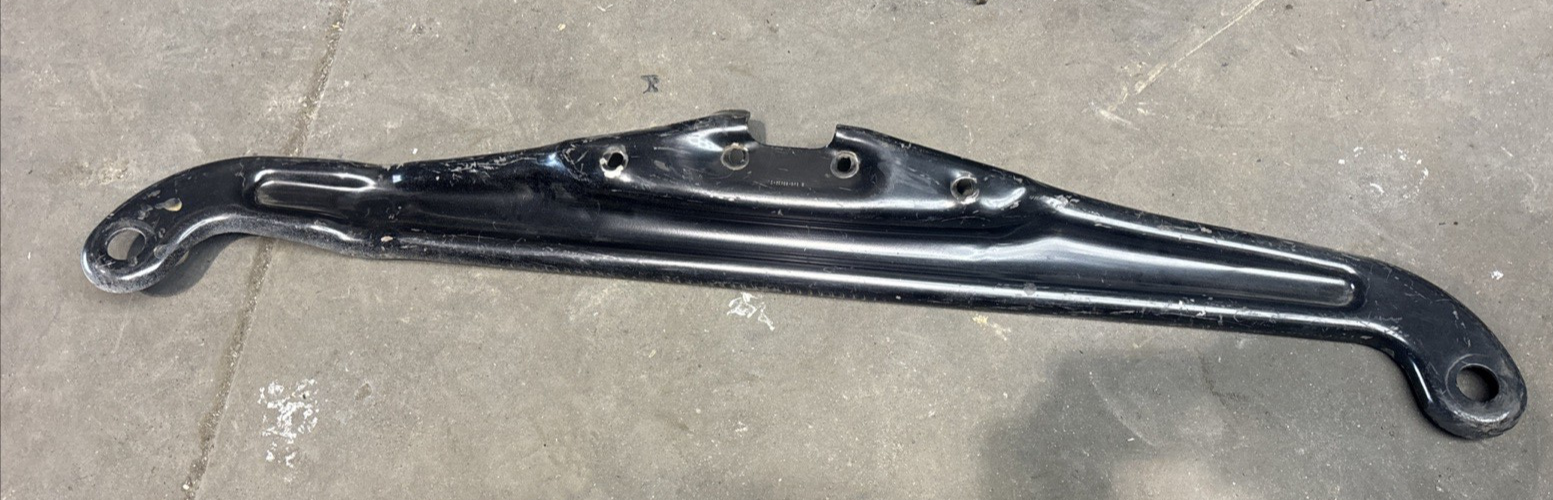 Freightliner Upper Radiator Support Bracket 05-35906-001 From