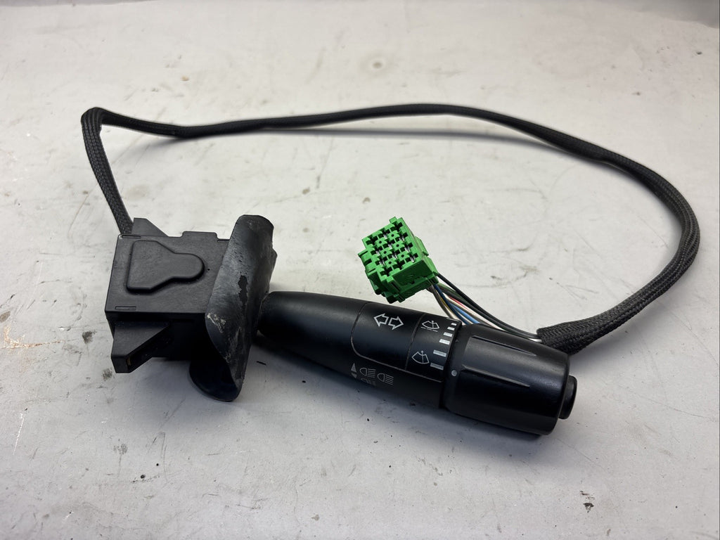 A0613-002-00 Kenworth Turn Wiper Switch P27-1067