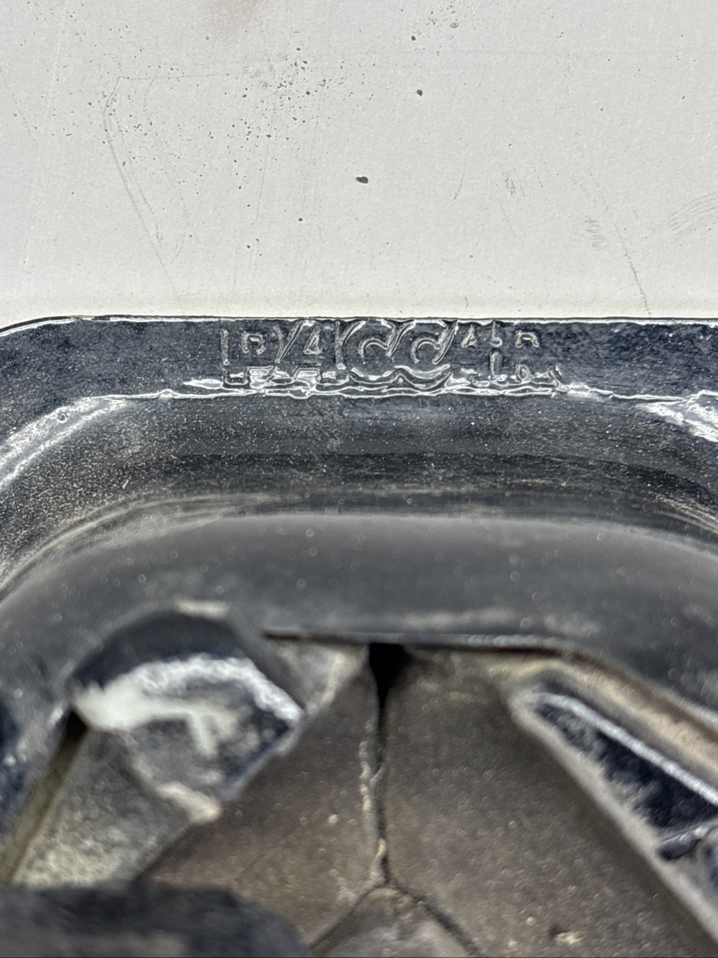 A00-1085-004 PACCAR MX-13 REAR ENGINE MOUNT